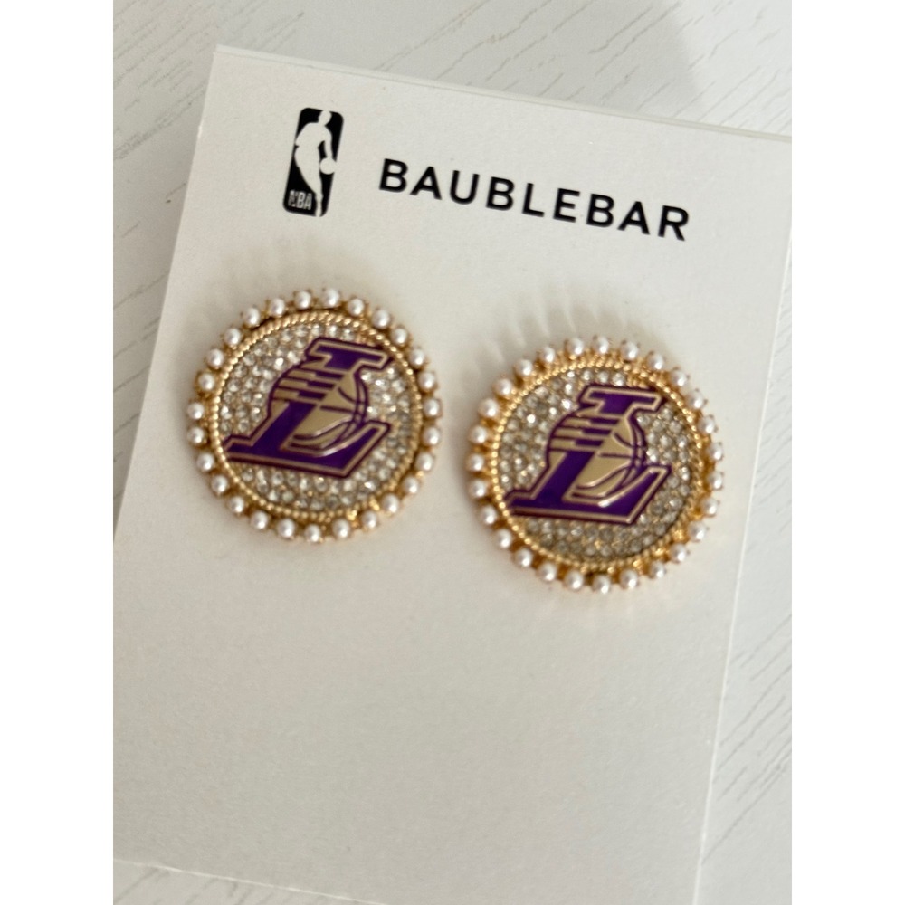 BaubleBar NBA Los Angeles Lakers Pearl Crystal Logo Stud Earrings Gold Purple - Picture 1 of 3